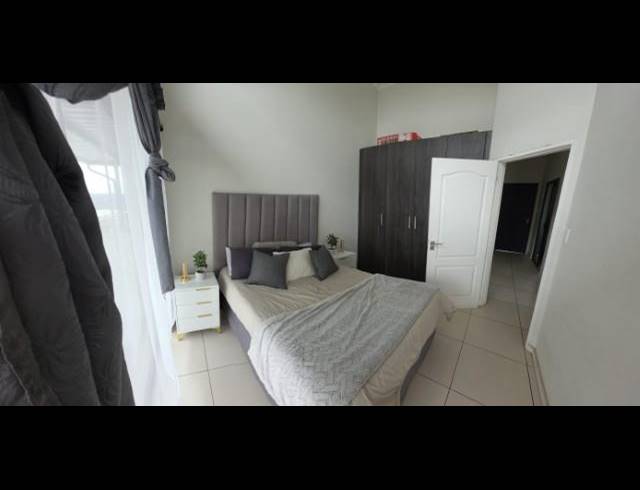1 BEDROOM APARTMENT FOR SALE IN FOURWAYS